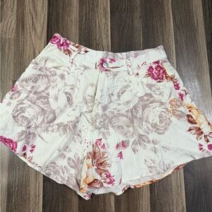 Vici High Waist Floral Women's Shorts - Cream and Pink